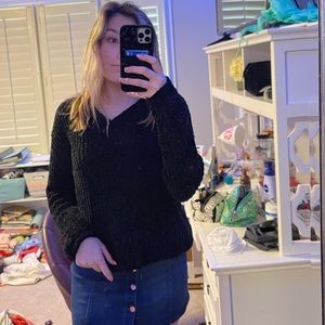 Black love tree sweater